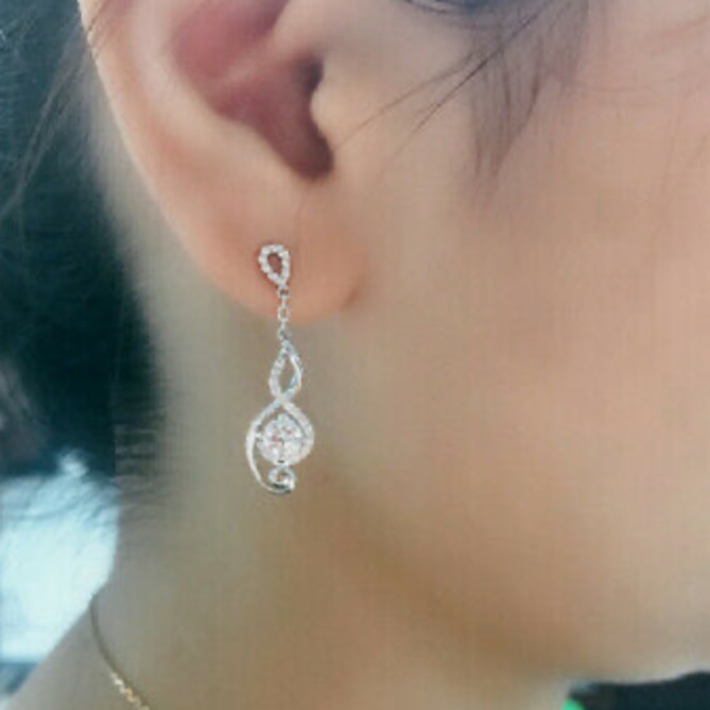 New 925 Sterling Silver Beautiful ๐ผ Earrings - Picture 5 of 6